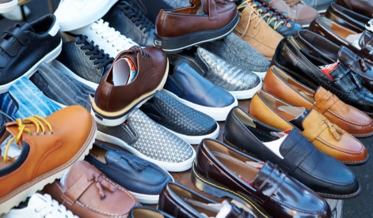 Dicas de onde comprar sapatos para revender