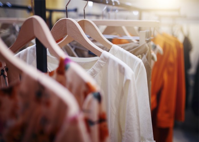 lugares para comprar roupas para revender