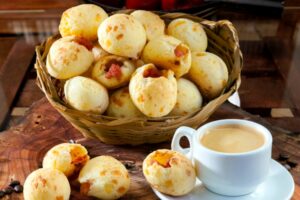 pão de queijo recheado para vender