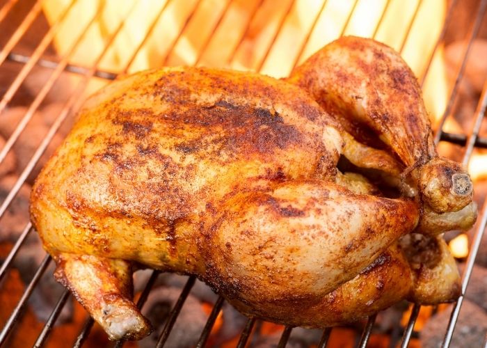 Como assar frango na brasa para vender