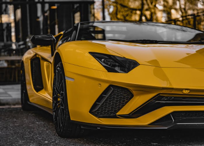 porque a Lamborghini NÃO FAZ propaganda de seus carros na TV