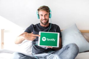 quanto o Spotify paga por 1 milhão de visualizações