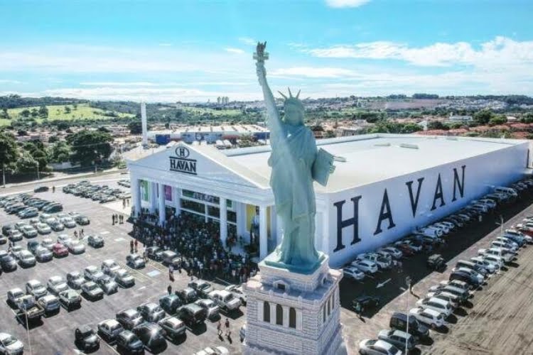 Por que algumas lojas da Havan não tem a Estátua da Liberdade