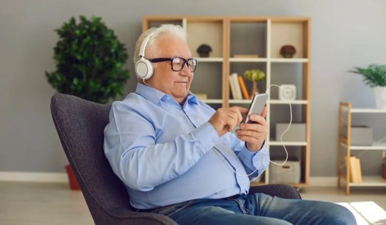 Como ganhar dinheiro conversando com velhos ricos