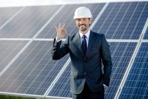 qual a margem de lucro de uma empresa de energia solar